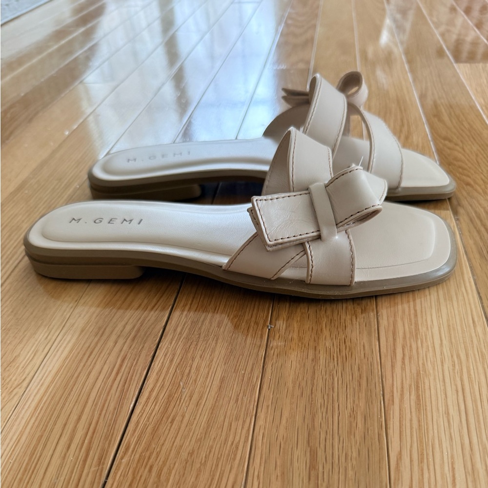 M. Gemi Women's Tan Slide Sandals